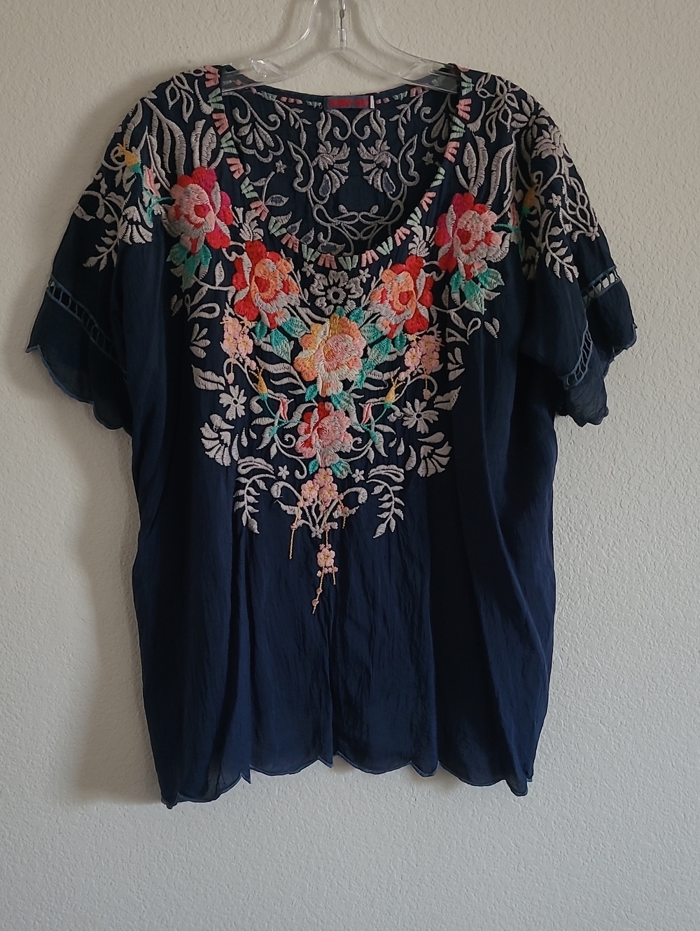 Johnny Was Embroidered Navy Floral Boho Top - Women Size M - Picture 7 of 10